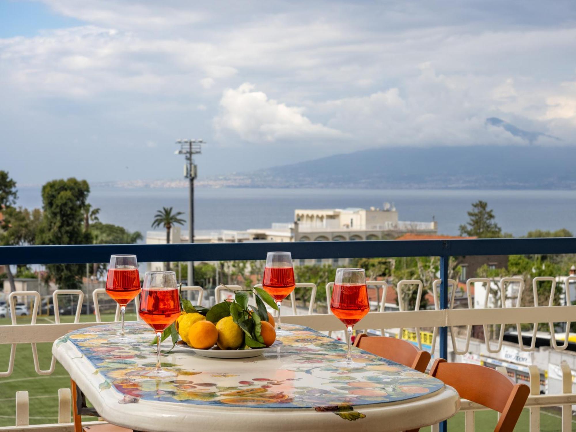Residenza Le Sirene City Center Sorrento Exteriör bild